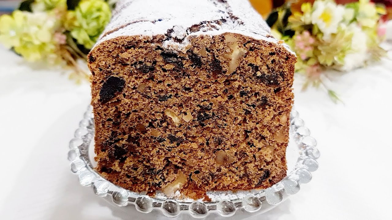 Moist and delicious! To do every day! Plum cake with walnuts!