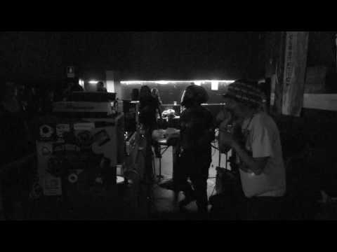 King Alpha ft. Idren Natural @ Dub Station (MI) Italy - Joseph Lalibela - "Like A Warriyah"