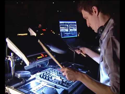 DJ TOMER MAIZNER LIVE AT THE GOSSIP CLUB 2010.wmv