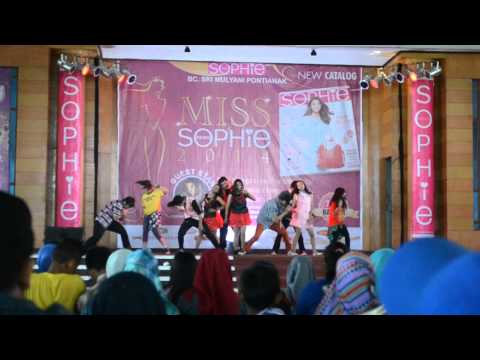140216 f(x) Lollipop + Co Ed Bbiribbom by LUNAR & L-Division @ Pesta Pelajar 2014