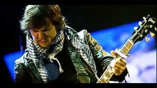 Al Atardecer y Todo Pasa - Los Piojos