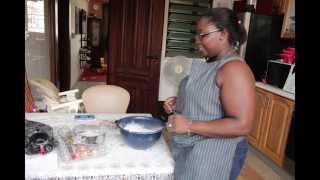 preview picture of video 'Homemade Cakes in Ghana'