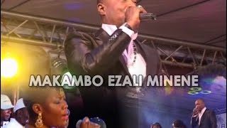 Download lagu Koffi Olomide chante Luambo Makiadi (Concert Officiel) mp3