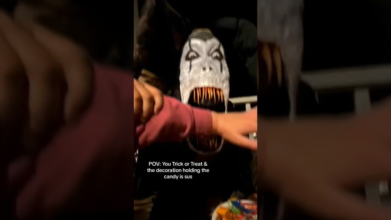 That ONE Halloween ‘Decoration’ #relatable #halloween #scary