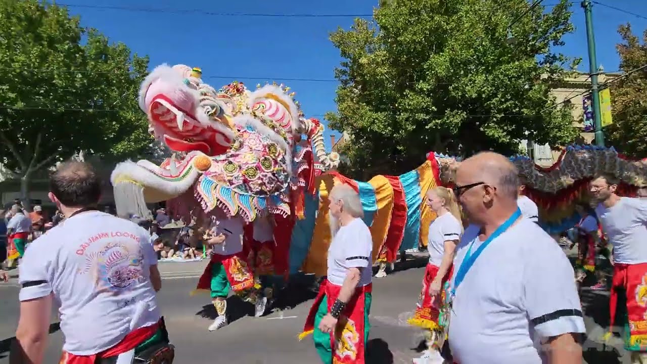4K BENDIGO Easter Parade  (short version) (Australia)