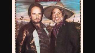 Musik-Video-Miniaturansicht zu Pancho and Lefty Songtext von Merle Haggard & Willie Nelson