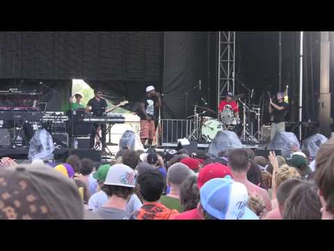 Break Science w/Talib Kweli & David Murphy (STS9) 'Ballad of the Black Gold' Live at Camp Bisco 9