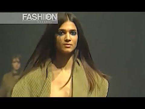 DIRK BIKKEMBERGS Fall 2000  Paris - Fashion Channel