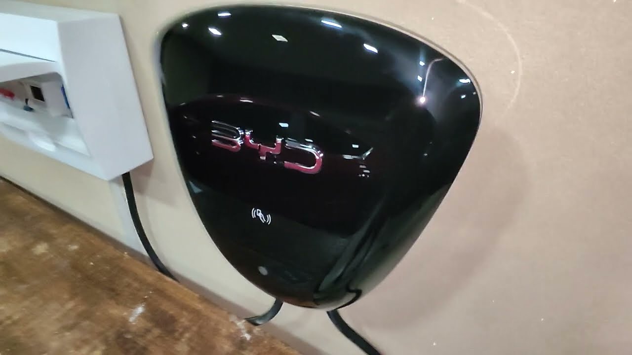 Como instalar o Wallbox para carregar seu carro elétrico - EP413