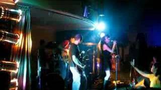 Backstage - The Donnas (Versão Cherry Lips)