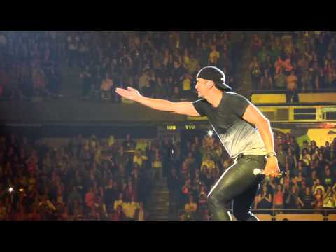 Luke Bryan - Country Girl (Shake It For Me) - Edmonton, AB - Rexall Place - May 10, 2014