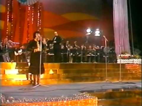 Margareta Paslaru - Lasa-mi toamna pomii verzi [LIVE]