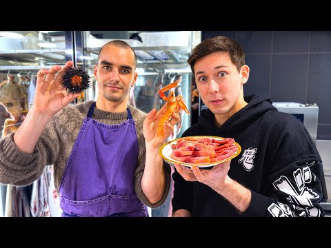 Il donne son avis sur tous les produits de la poissonnerie avec @Louis-San