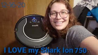 The Looney Life Reviews The Shark Ion 750 | We LOVE This Product | Vlogmas Day 16