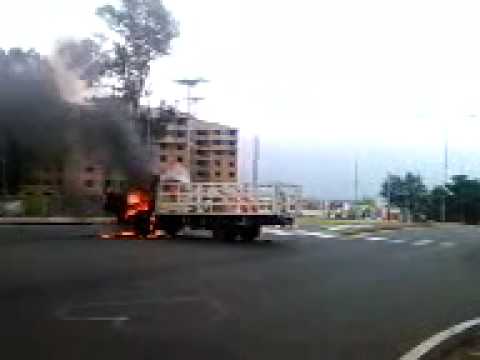 Protesta de los Tupamaros En las Domingo Salazar