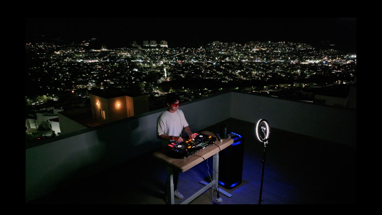 USK Selects 001 — Live from Monterrey Rooftop freestyle Session