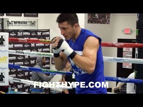 RONALD GAVRIL TRAINING FOR DAVID BENAVIDEZ REMATCH; MEDIA WORKOUT HIGHLIGHTS