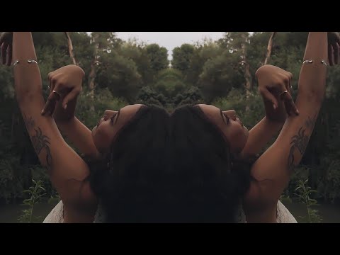 Blanca la Almendrita - Vals para fantasmas (videoclip oficial)