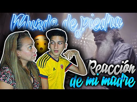 MI MAMÁ REACCIONA A CANSERBERO - MUNDO DE PIEDRA *ESTABAS DEMENTE TYRONE!!!🔥* | Juanshow