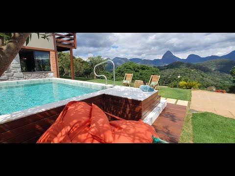 Casa Mirante em Itaipava, 3 quartos, piscina e vista de tirar o fôlego. - Alugue Temporada HomeBnB.