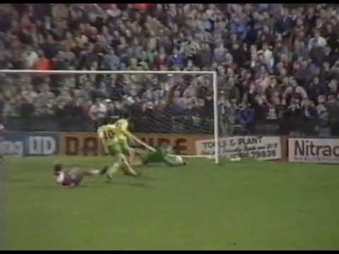 York City v Caernarfon Town F.A. Cup 2nd Round Replay 09-12-1986