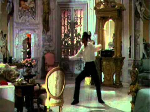 Cecil Fox (Rex Harrison)