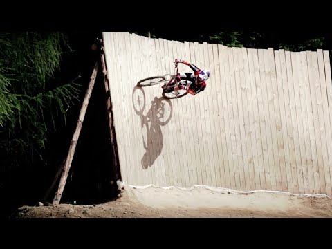 JBC 4X REVELATIONS 2013 - trailer