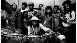 Black Uhuru - Happiness [Live]