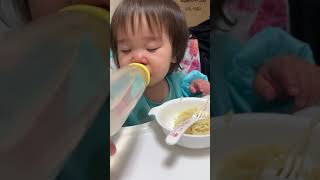 【1歳児】離乳食中に眠気が襲う