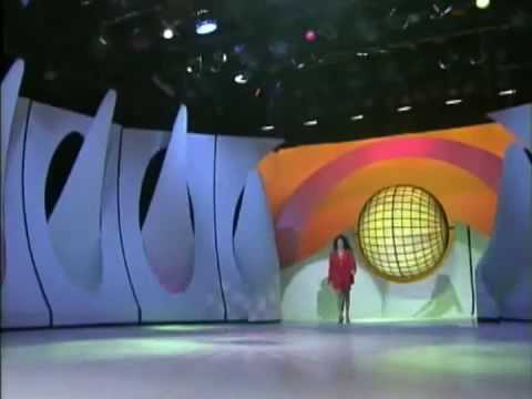 SILVIO SANTOS - abertura do Show de Calouros (1995)_CUT.avi
