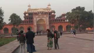 preview picture of video 'Inside Sikandra Agra : 1 .'