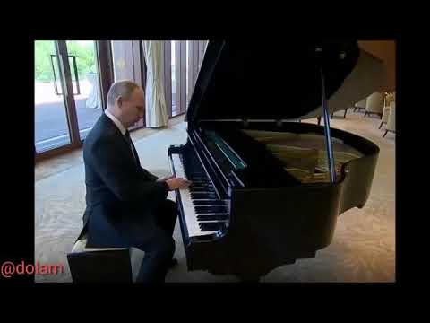 Putin chơi piano quốc ca VIỆT NAM