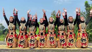 Download lagu Persembahan Tari Saman dari siswi MA Mamba'ul Hisan Tempuran Magelang. mp3