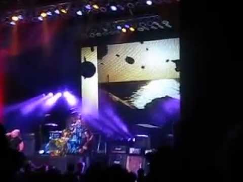 Jason Bonham's Led Zeppelin Experience - When the Leevee Breaks