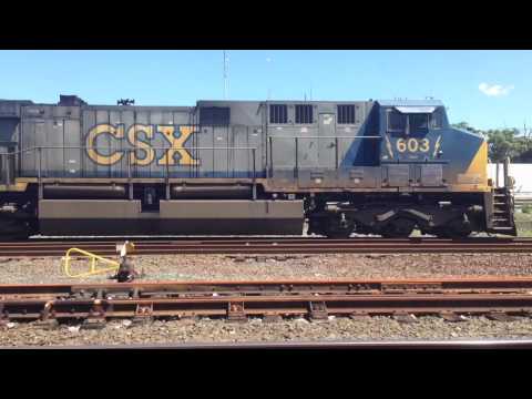 CSX Power Enters Beacon Park w/ AC60CW