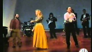 PALOMA SAN BASILIO. Un largo camino.