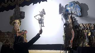 Download lagu Seni: Wayang Kulit; Lakon Rabine Arjuna Sosrobahu (part 1),... Dalang Ki Warsono Plong mp3