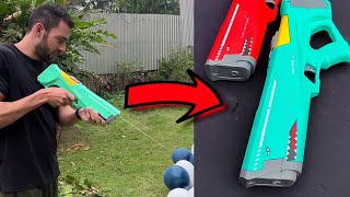 Testando a arma de água automática viral da internet 😱