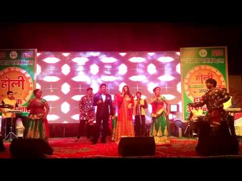 Sarika oberoi Tje Public Show For last Holi ????????