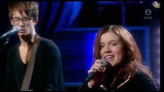 Amy Diamond -Welcome To The City (Live Nyhetsmorgon 2010)