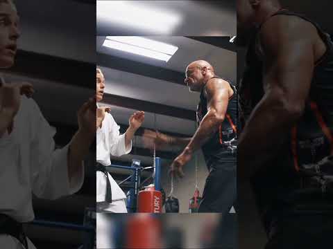 This Feint Knocks Out ANYONE 😱 Bas Rutten Shows How #mma #ufc #boxing #basrutten #shorts
