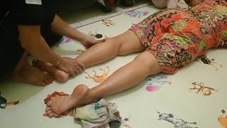 Download lagu Massage for Tired Young Mothers at Home mp3