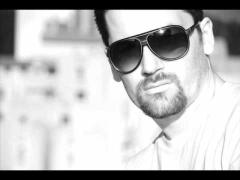 Deniro - Pola Covek Pola Mikrofon (feat. Lyopol)