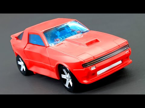 Stop Motion Review 109a - Earthrise Cliffjumper