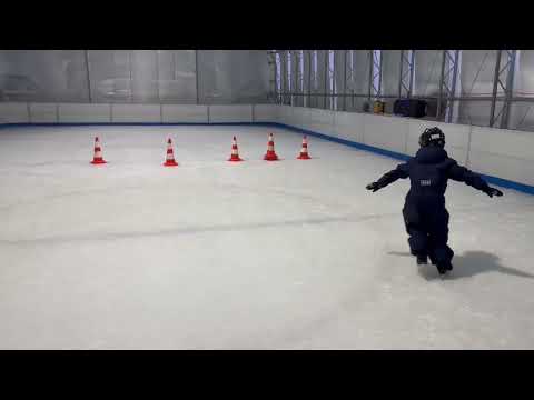 STAGE 3 Fast Forward perimeter skating