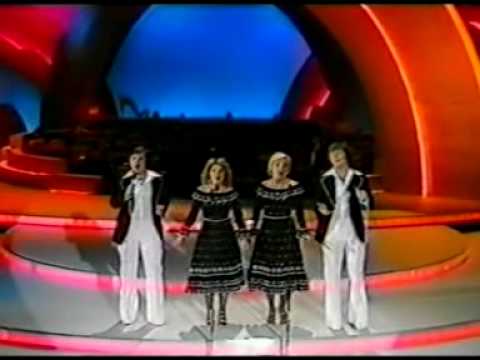 The Swarbriggs Plus Two - It's Nice to Be in Love Again - Eurovision 1977 Ireland