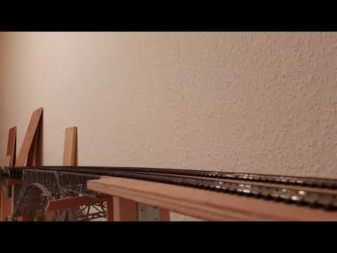 RE485 BLS Cargo RoLa und AM 842 SBB Cargo über die Bietschtalbrücke