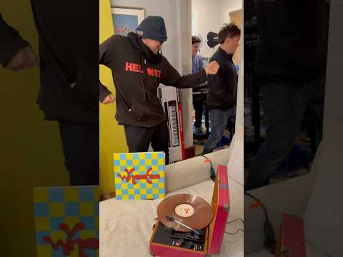 YouTube Thumbnail