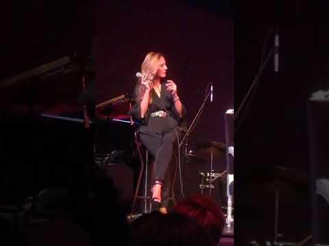 Aleksandra Radovic - Rijeka  suza i na njoj ladja