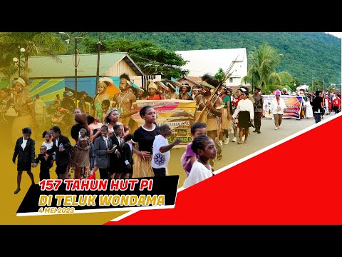 PARADE INJIL DALAM MENYONGSONG HUT PEKABARAN INJIL KE 157 TAHUN DI WONDAMA